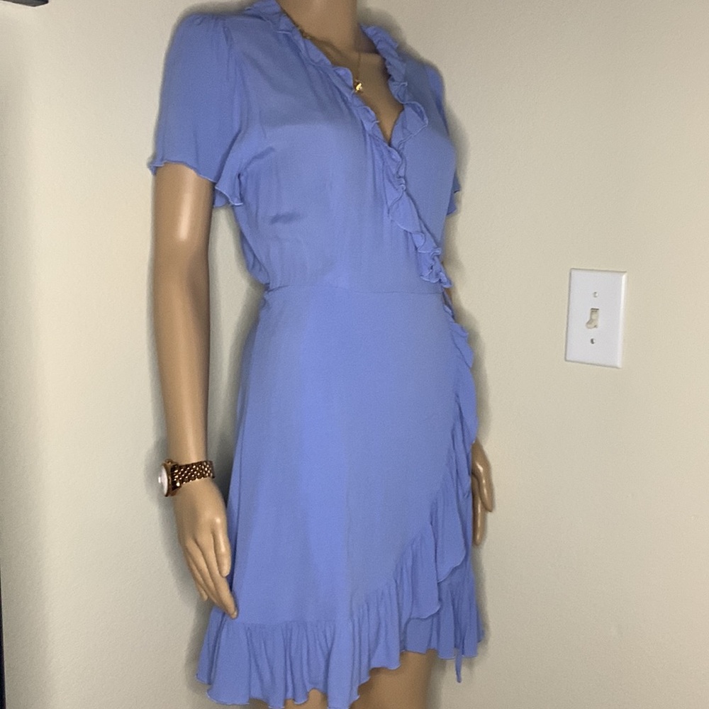 Dress - Picture 2 of 9